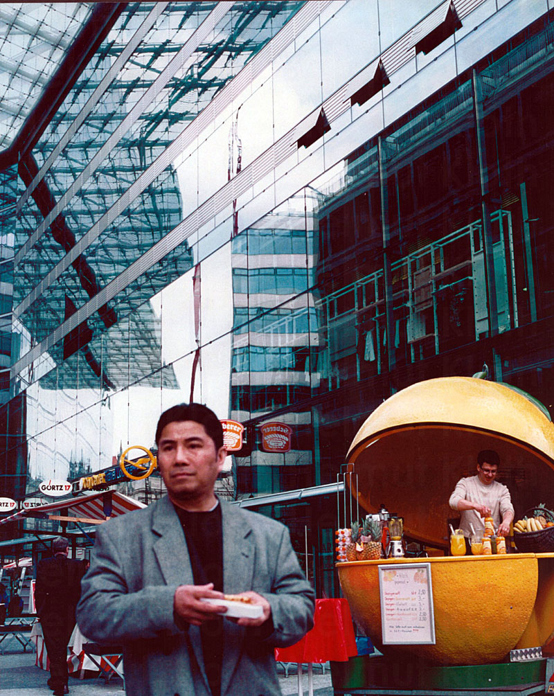 &copy; Helmut Kloth: Neues Kranzler Eck (Berlin)