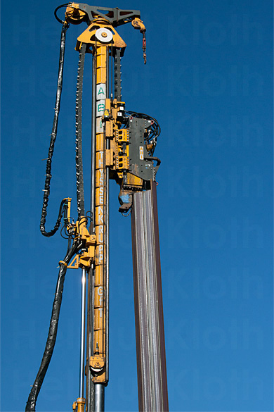 &copy; Helmut Kloth: Spundbohlen