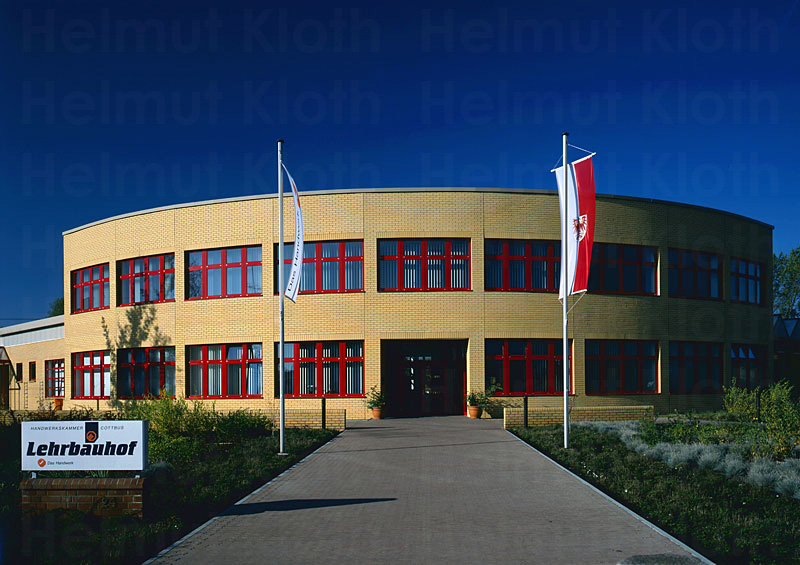 &copy; Helmut Kloth: Lehrbauhof (Cottbus)
